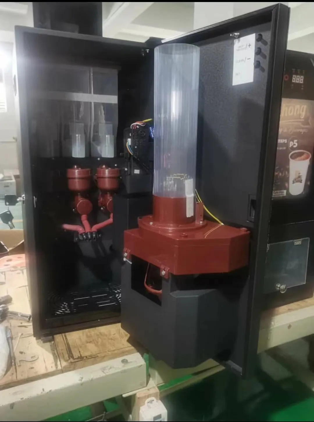 Coffee vendo JC300-LY3V case in the PH (1)